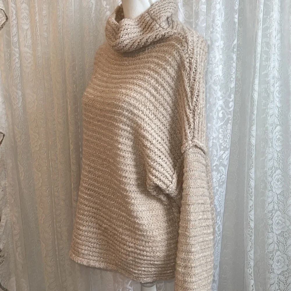 AERIE Cream Turtleneck Sweater
